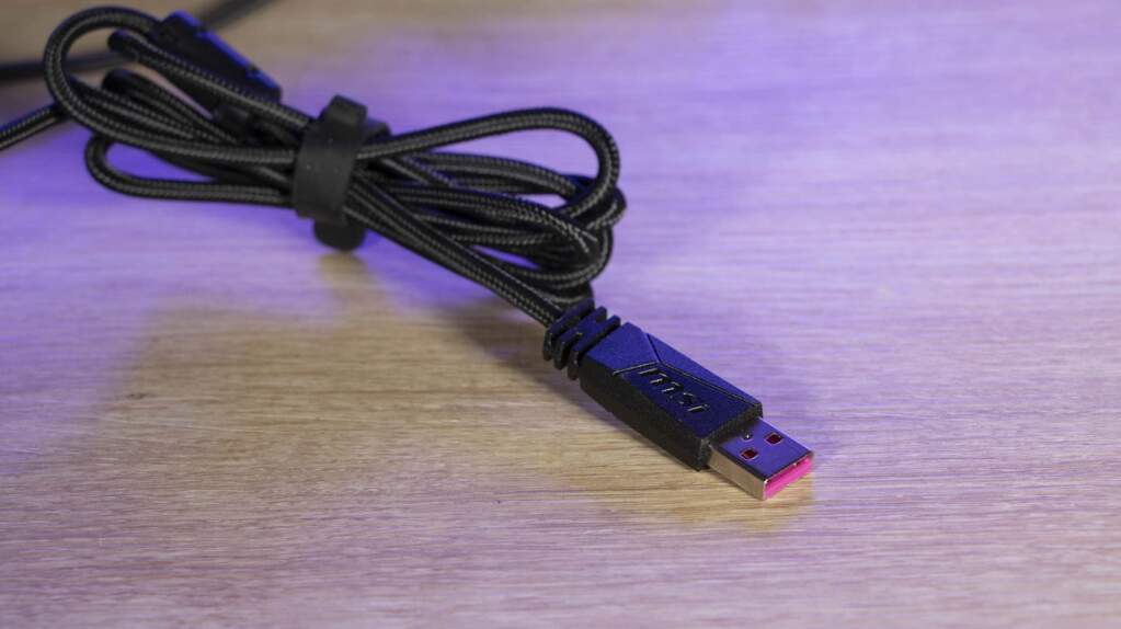 MSI STRIKE 600 connectivité