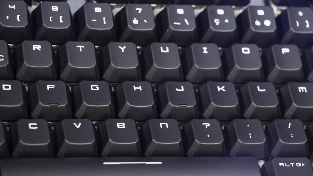 MSI STRIKE 600 légendes