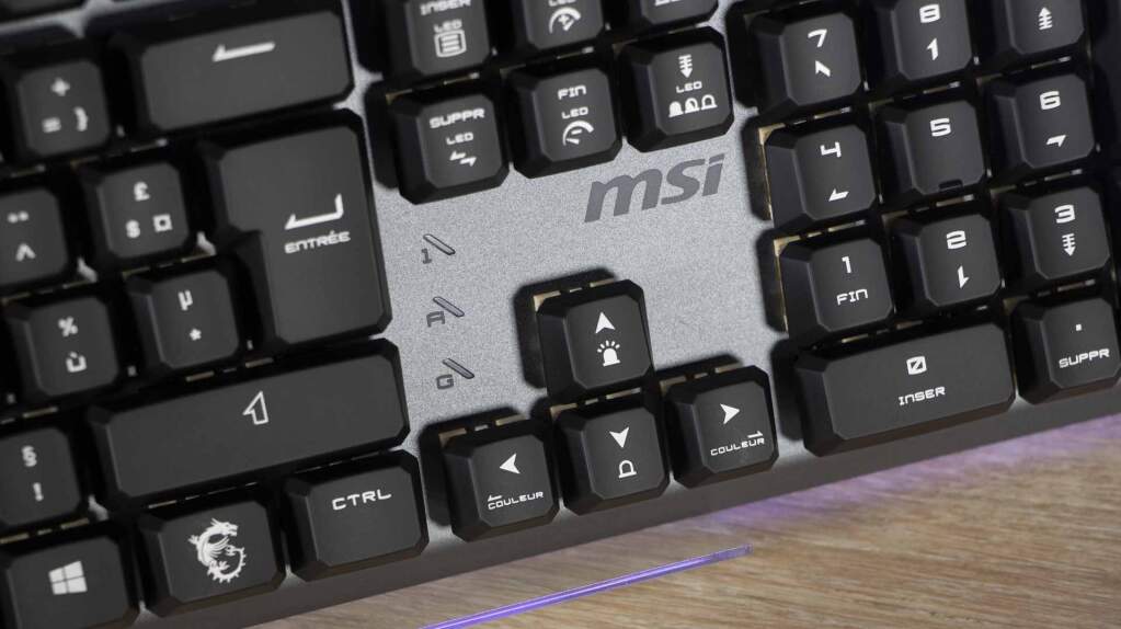 MSI STRIKE 600 voyants logo