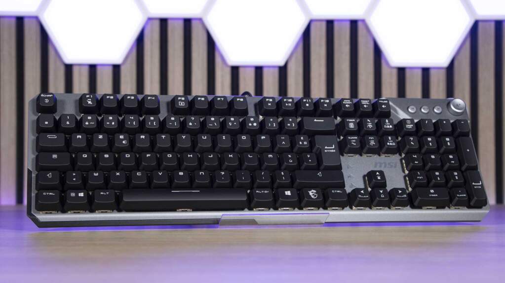 MSI STRIKE 600 vue globale