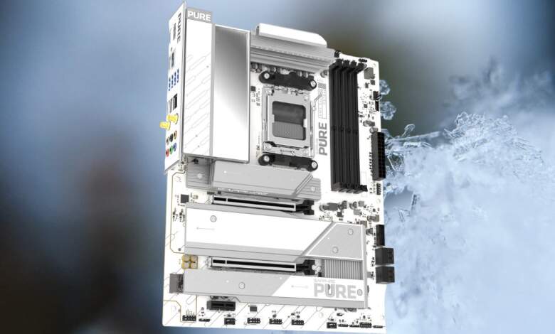 Sapphire PURE X870A WiFi 7 Photoroom