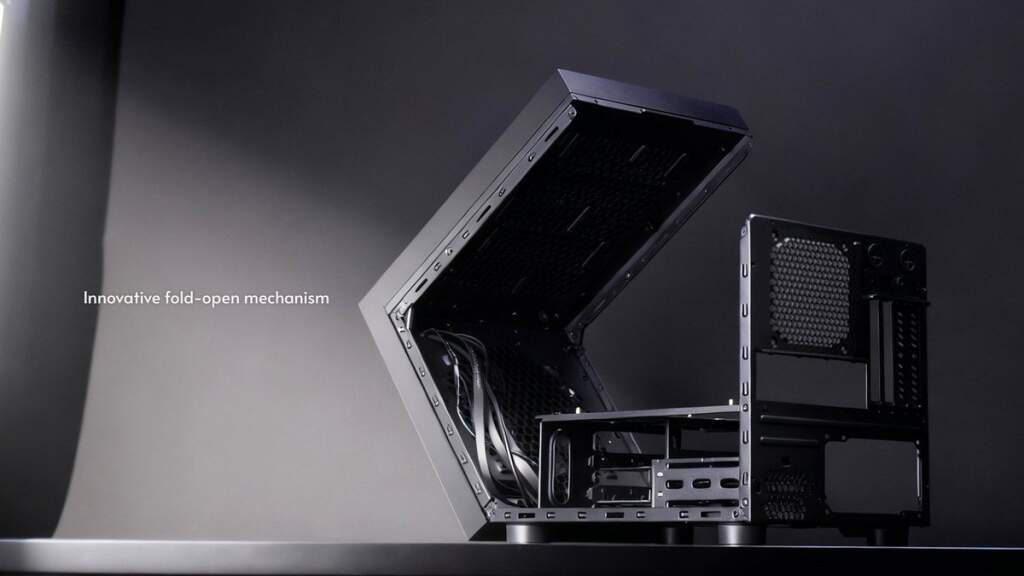 Vue du boîtier Chieftec The Cube mATX avec façade type enceinte, intérieur montrant support GPU 33,5 cm et grand ventilateur