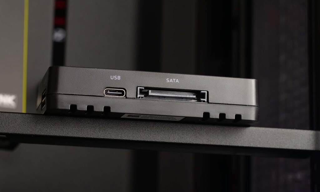 corsair commander duo test connecteurs sata usb c