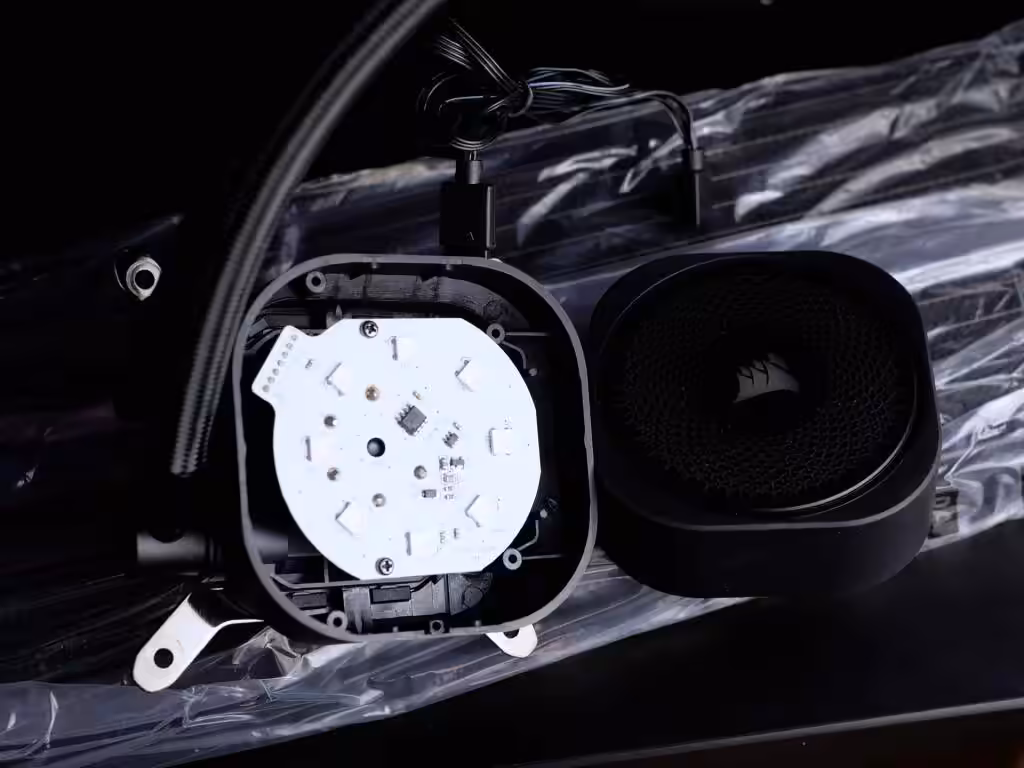 corsair nautilus lcd rs module installation 01