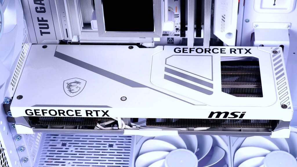msi rtx 5070 ti ventus 3x pz montage dans pc avec cache cable