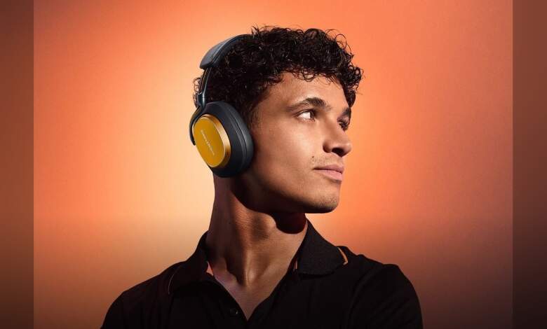 Casque sans fil Bowers & Wilkins Px8 S2 McLaren Edition noir et orange, ANC, Bluetooth, drivers haute fidélité, design Woking