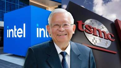 Porcelaine de puce TSMC macro photo d’un wafer semi-conducteur circulaire avec motifs de matrices, sombre, focus sur microstructures