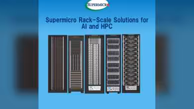 Serveur Supermicro rack 2U avec refroidissement liquide, GPU haute densité pour IA et HPC, baie réseau et ventilation