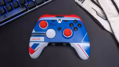 SCUF Valor Pro Wireless aux couleurs Oracle Red Bull : manette pro disponible dans les étals 18 Manette SCUF Valor Pro Wireless édition Oracle Red Bull, design pro gamer, sticks interchangeables, grips, connectivité sans fil