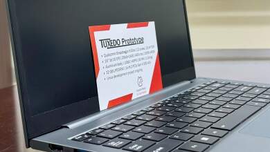 Ordinateur portable Tuxedo sous Linux avec processeur Snapdragon X Elite, carte mère ARM, châssis fin, refroidissement actif