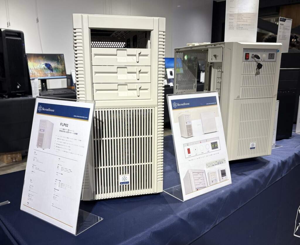 Boîtier microATX rétro SilverStone FLP03 noir, façade aluminium, fenêtres latérales, agencement moderne pour composants high-end