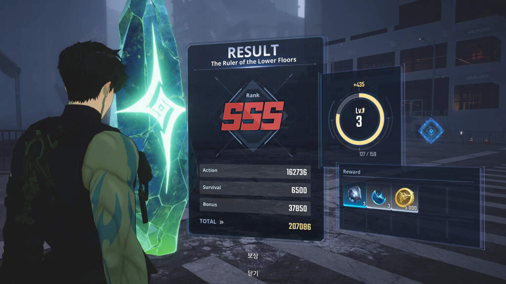 PC gamer bureau avec écran affichant logos de jeux, clavier mécanique RGB, carte graphique et boîtier refroidissement