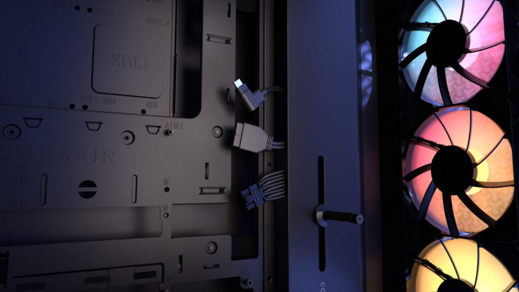 CORSAIR FRAME 4000D LCD RS ARGB : le boîtier mid-tower avec écran tactile XENEON EDGE intégré 3 CORSAIR FRAME 4000D LCD RS ARGB ventilateurs