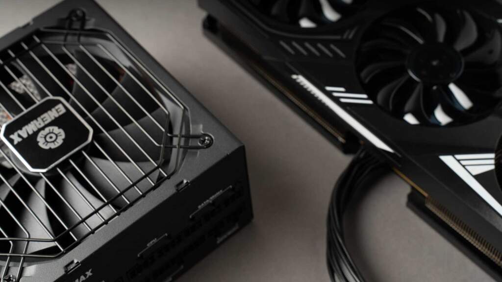 ENERMAX lance la PlatimaxII 1200DF : une alimentation ATX 3.1 Platinum taillée pour les PC nouvelle génération 24 ENERMAX PlatimaxII 1200DF élégance