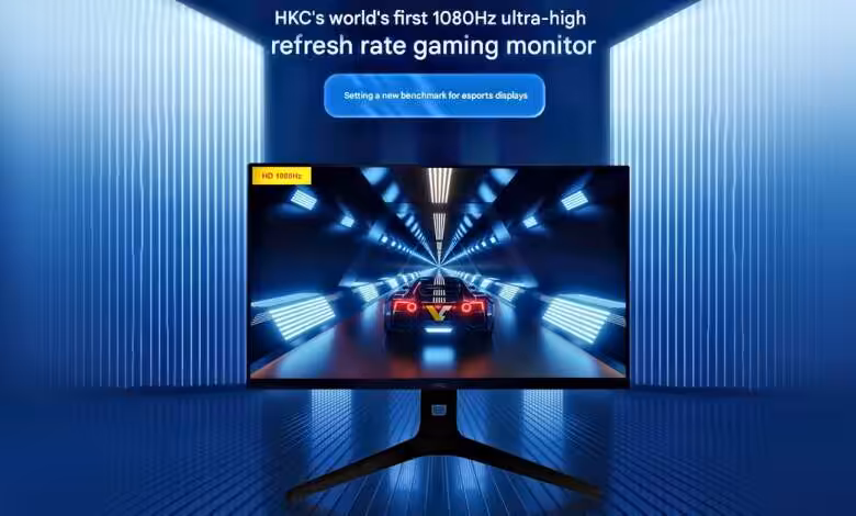 ANTGAMER ANT275PQ MAX : premier écran 1080 Hz en 720p, double mode 540 Hz en QHD 1 Vue de face de l'écran ANTGAMER ANT275PQ MAX affichant une image nette ; moniteur gaming 720p 1080 Hz en gros plan, pied et b