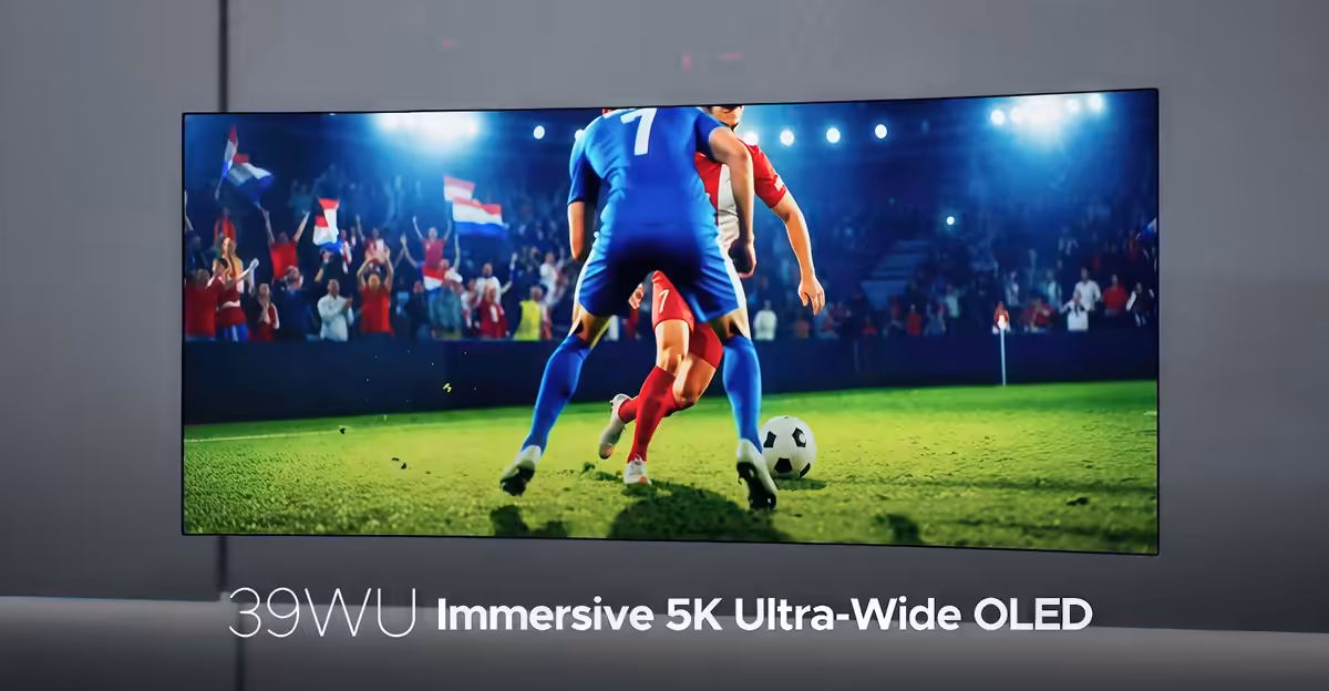 LG 39 pouces 5K2K courbé : une dalle WOLED Tandem apparaîtrait pour 2026 8 Moniteur LG 39 pouces 5K2K courbé présenté de face, dalle WOLED Tandem annoncée pour 2026, cadre fin et surface incurvée