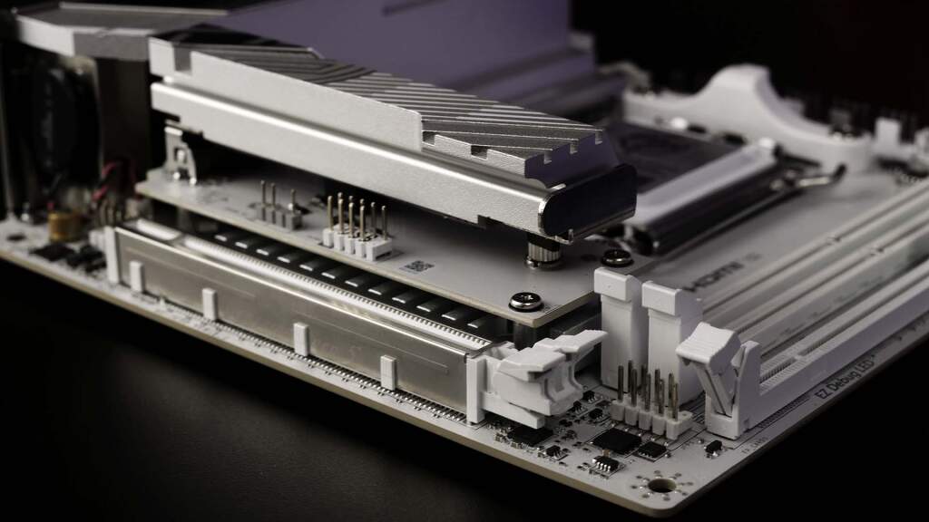 Test MSI MPG X870I Edge Ti EVO WiFi : la carte mère X870 Mini-ITX ultime ? 107 msi mpg x870 i edge ti evo wifi Xpander ssd 01