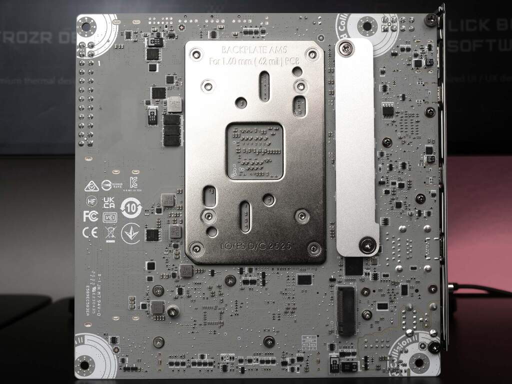 Test MSI MPG X870I Edge Ti EVO WiFi : la carte mère X870 Mini-ITX ultime ? 73 msi mpg x870 i edge ti evo wifi arriere