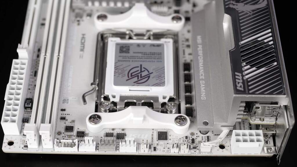 Test MSI MPG X870I Edge Ti EVO WiFi : la carte mère X870 Mini-ITX ultime ? 117 msi mpg x870 i edge ti evo wifi connectiques internes 02