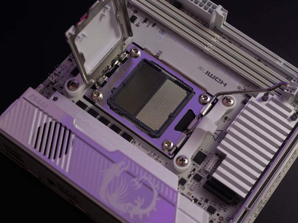 Test MSI MPG X870I Edge Ti EVO WiFi : la carte mère X870 Mini-ITX ultime ? 93 msi mpg x870 i edge ti evo wifi socket am5