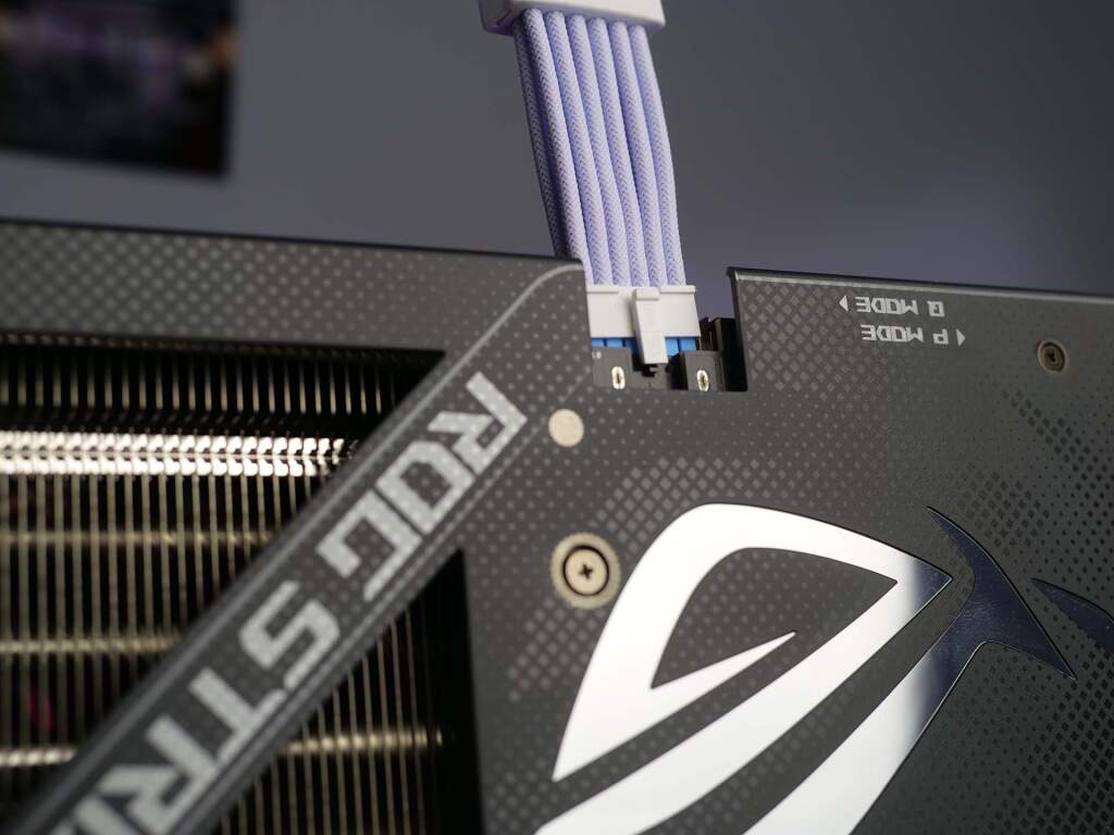 psu lian li sx1200p cable 12V 2×6 bicolore demo 01