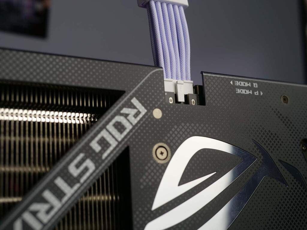 psu lian li sx1200p cable 12V 2×6 bicolore demo 02