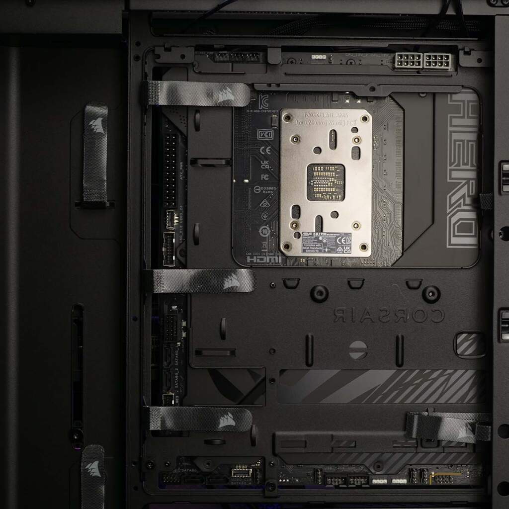 rog crosshair x870e hero btf montage frame 4000d 01