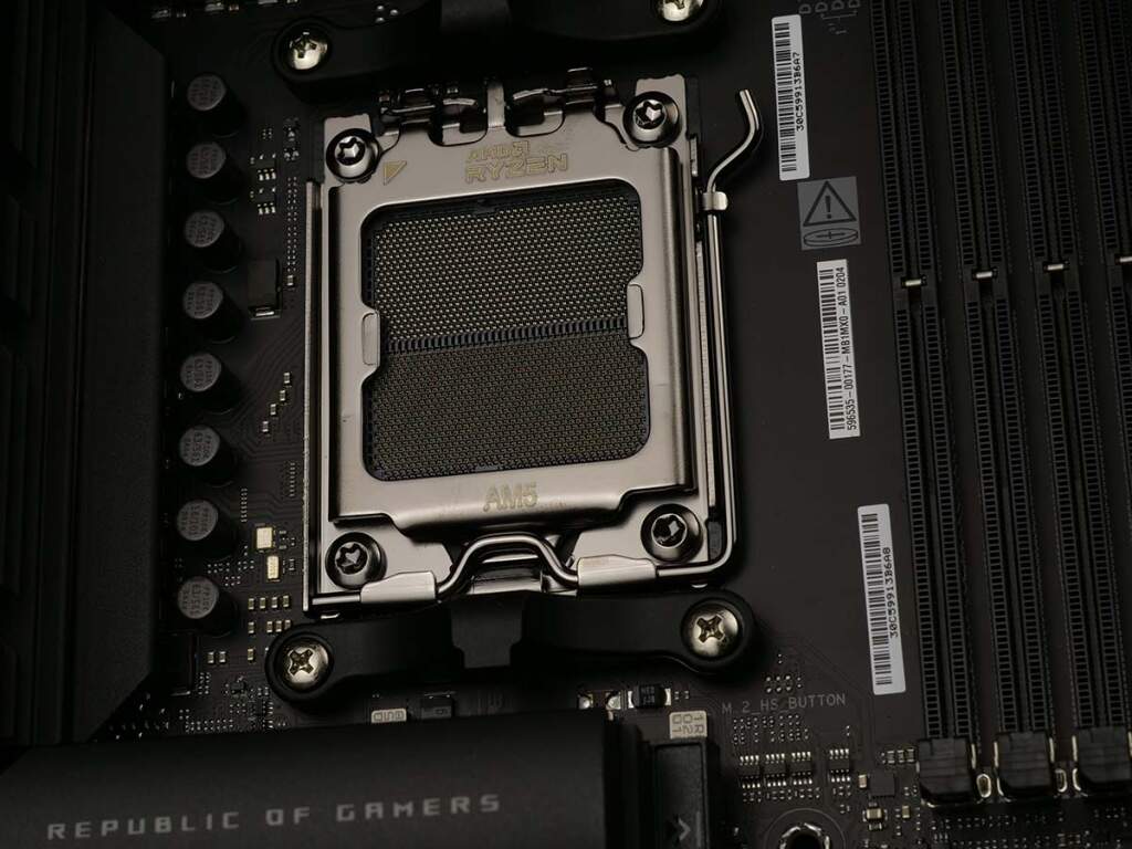 rog crosshair x870e hero btf socket
