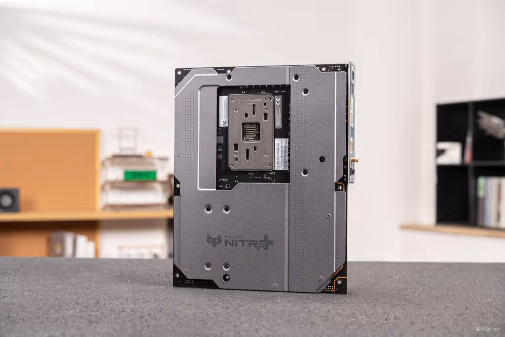 sapphire nitro plus x870ea wifi phantomlink carte mere btf atx back