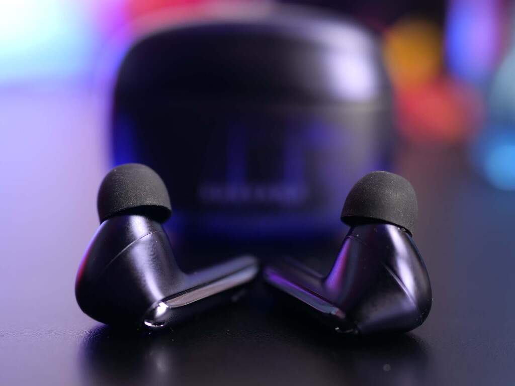 test creative aurvana ace 3 06