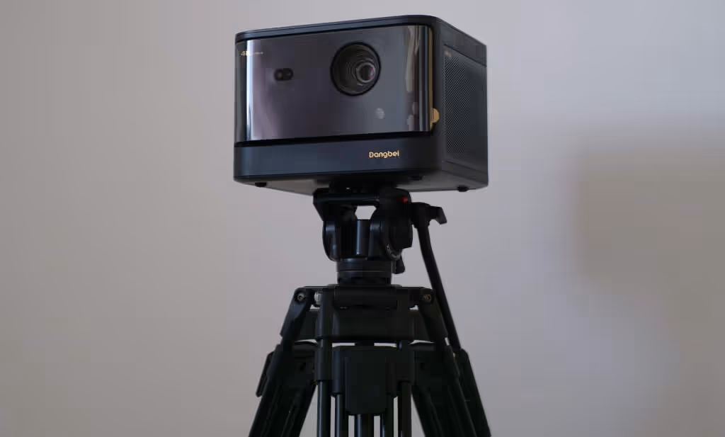 dangbei dbox02 sur trépied