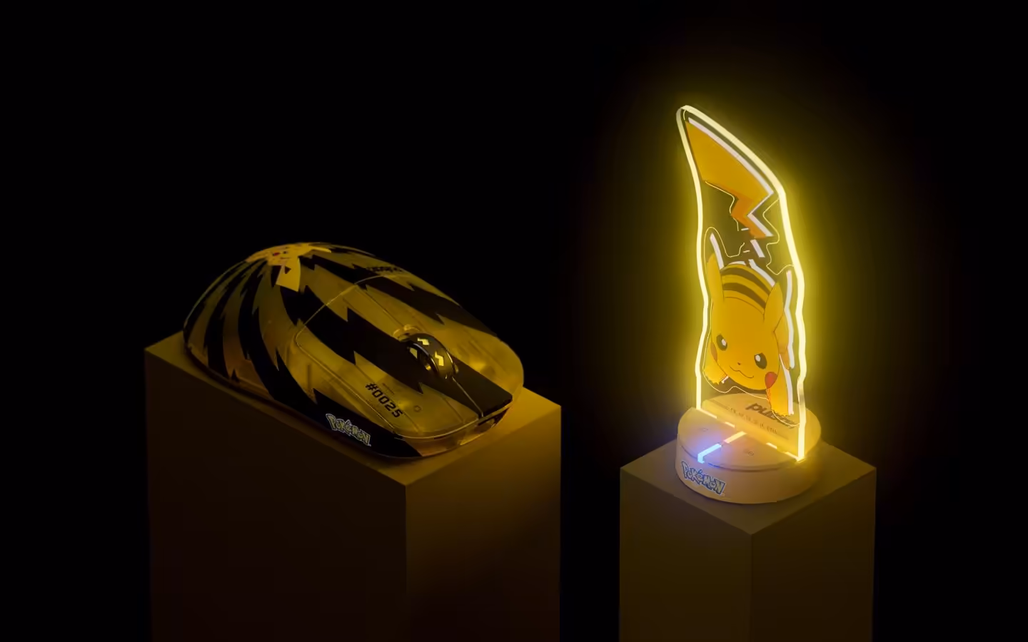 Pulsar X2 CrazyLight Pikachu : souris 37 g avec récepteur LED exclusif