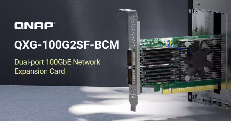Carte réseau QNAP QXG-100G2SF-BCM installée dans un boîtier