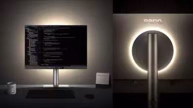 Moniteur BenQ RD280UG avec rétroéclairage, affichant du code, montré de face et de dos.