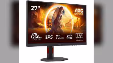 Moniteur de jeu AOC 27G4ZR avec affichage des caractéristiques, fond de jeu vidéo.