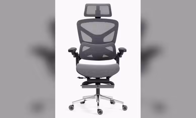 Boulies EP500 : chaise ergonomique large, assise 51 cm, appuis 5D et prix de lancement 1 Façade de la chaise ergonomique Boulies EP500 avec repose-tête ajustable.