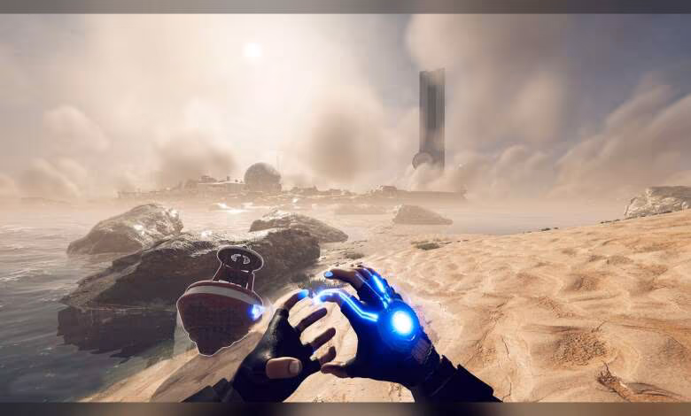 Vue à la première personne sur une plage désertique avec gants futuristes lumineux.