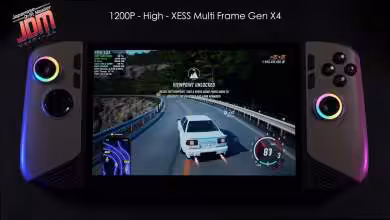 Console de jeu portable affichant séquence course, éclairage RVB vifs fond noir.