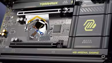 MSI corrige le throttling PCIe des GPU sur AM5 : Carte mère MSI PCIe avec étiquette "PCIe Fixed" en couleur vive sur fond technique