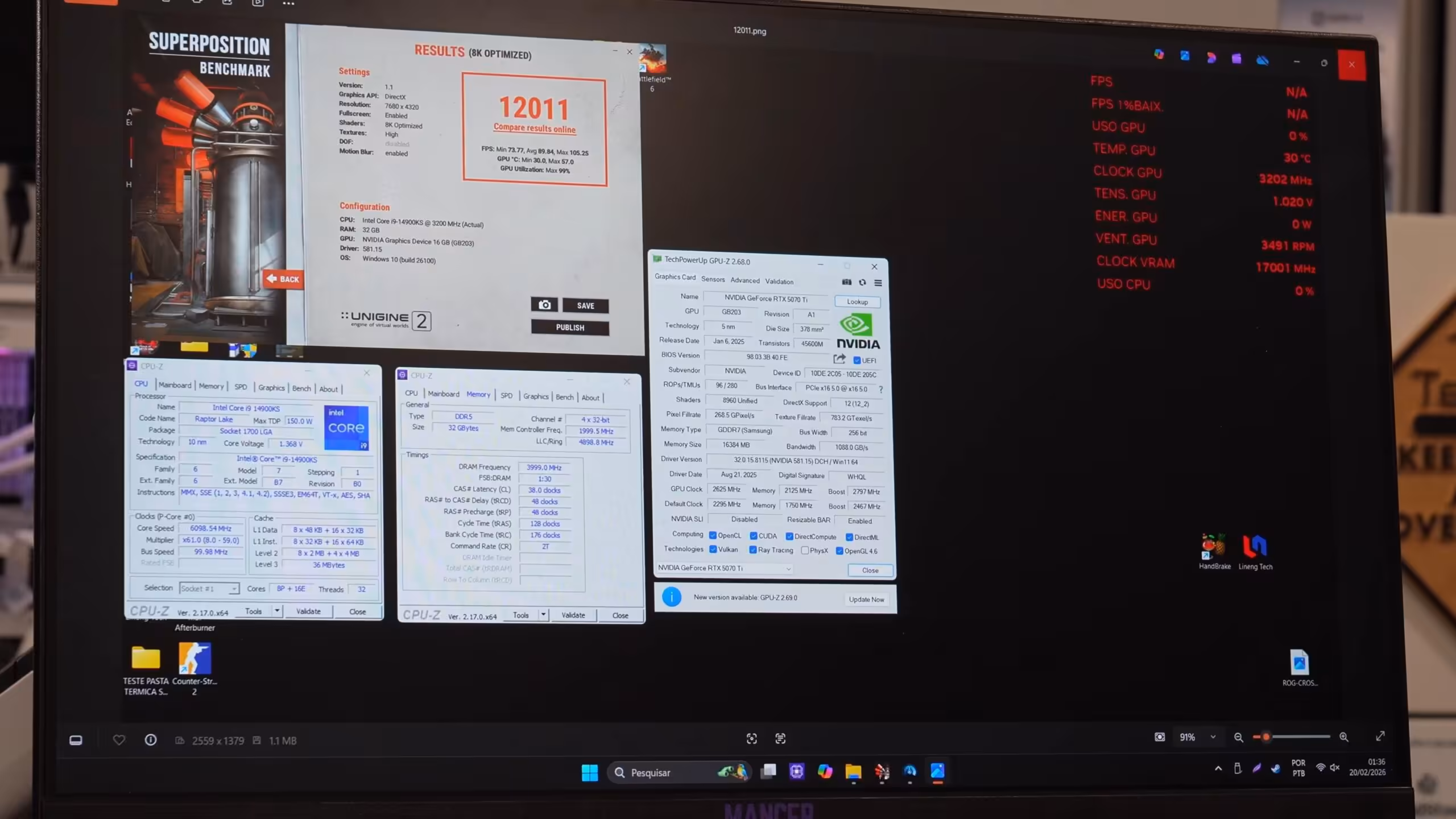 Capture d'écran de plusieurs benchmarks techniques et spécifications NVIDIA, fond d'écran noir
