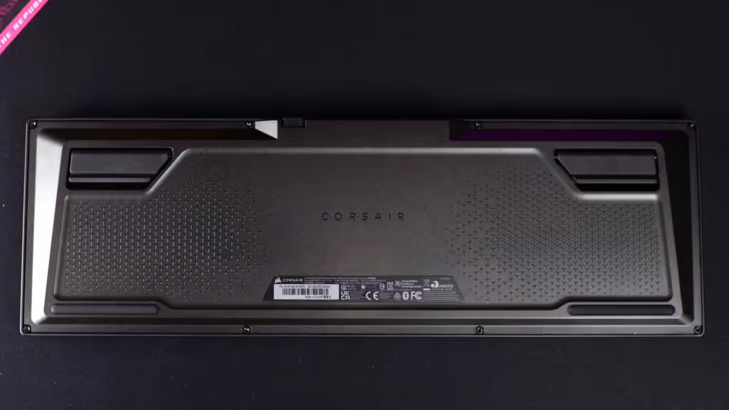 corsair vanguard air 99 wireless dessous