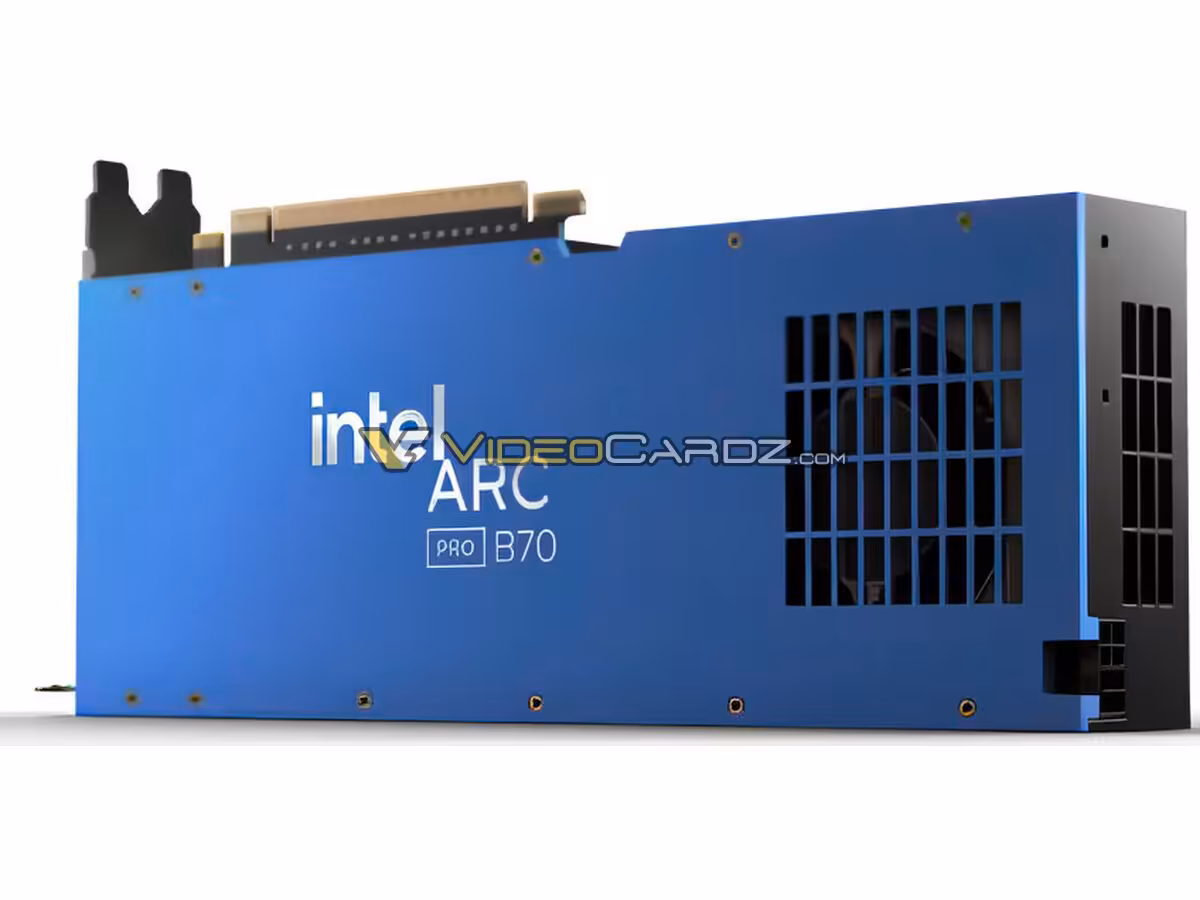 Intel Arc Pro B70 Battlemage : design référence, 32 Xe2, 32 Go ECC et TBP 230 W 3 Vue latérale de la carte graphique Intel Arc Pro B70 avec détails et logo visibles.