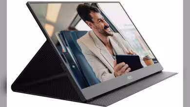 Moniteur portable AOC 16T20E2 sur support, vue latérale.