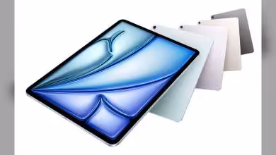 Gamme de couleurs d'iPad empilés avec design moderne