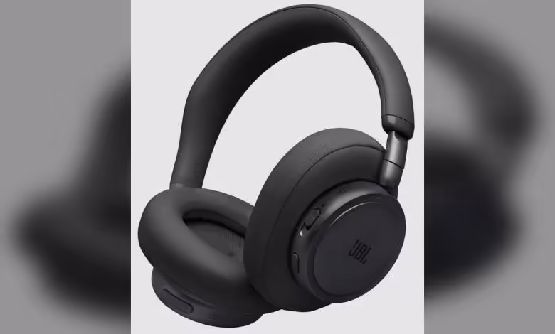 JBL Live 780NC et 680NC : ANC 2.0, drivers 40 mm et refonte design au SXSW 1 Casque JBL Live 780NC noir avec coussinets en similicuir.