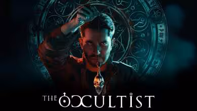 Personne tenant un pendentif devant un cercle ésotérique avec "The Occultist" écrit en dessous.