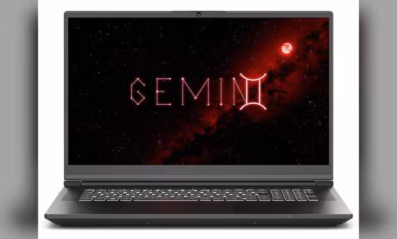 Tuxedo Gemini 17 AMD : Ryzen 9 9955HX, RTX 5060 et QHD 240 Hz dans un 17,3” Linux 1 Ordinateur portable Tuxedo Gemini 17 avec affichage du logo Gemini lumineux