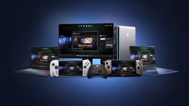 Écrans et consoles Xbox présentant diverses interfaces de jeu.