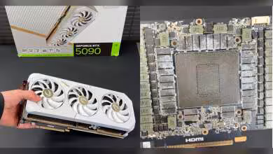 Box et carte ZOTAC RTX 5090 avec ventilateurs triples, PCB découvert à droite.