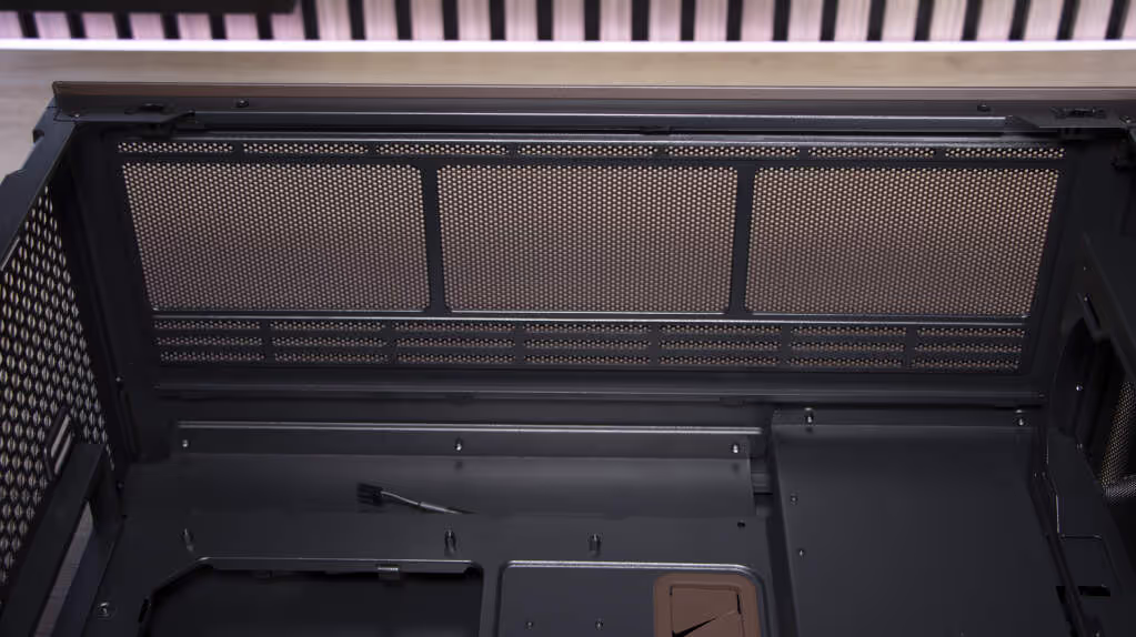 Antec Flux Pro Noctua Edition chambre principale haut